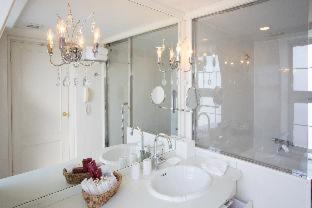 Photo of Bathroom in Kitano