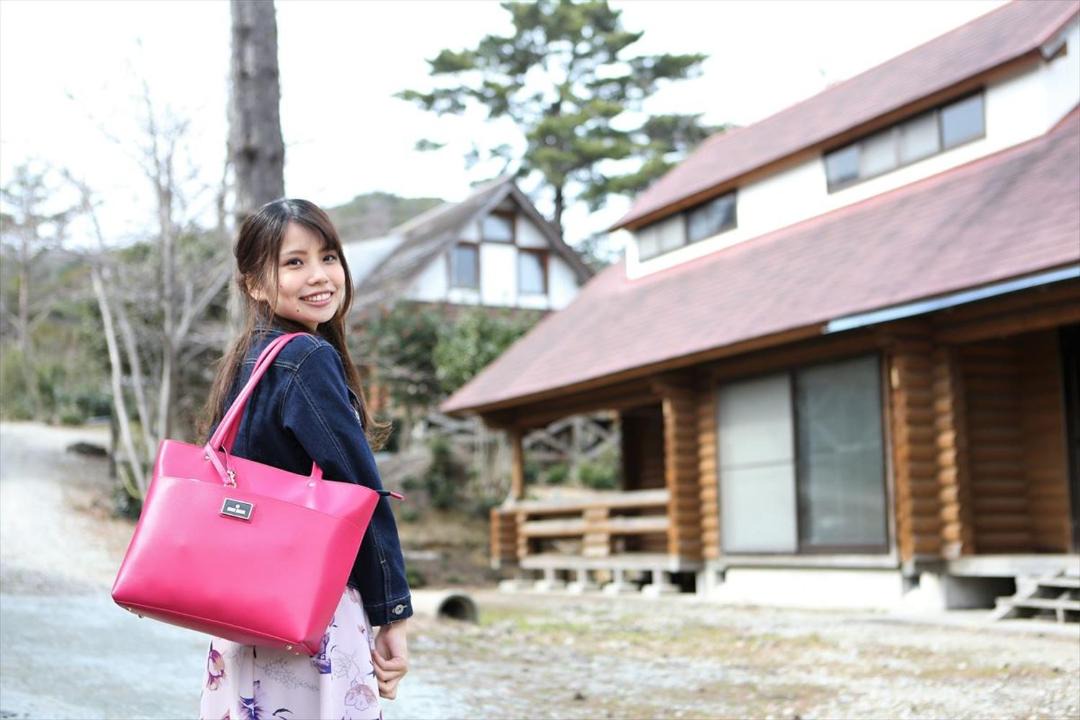 Photo of Human In Picture in Tsudo