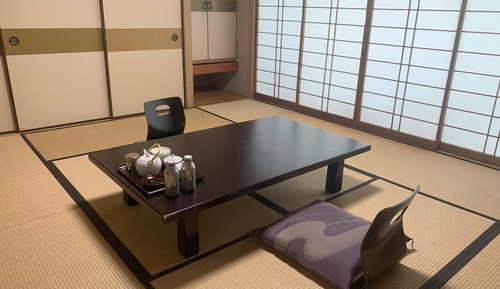 Japanese Style Room - Smoking