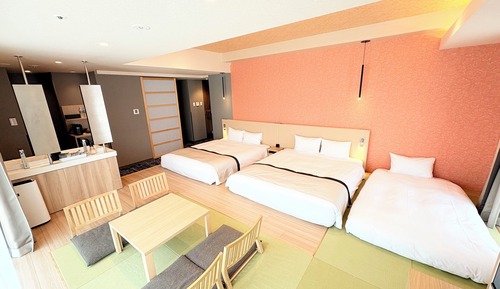 Premium Deluxe Twin with Japanese-style Futon