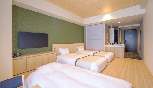 Luxury Twin with Japanese-style Futon