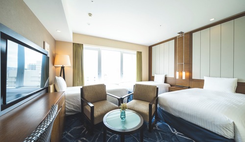 [2024 Renewal] Premier City View Twin (Twin Room with 1 Extra Bed) for 3 people, Non Smoking