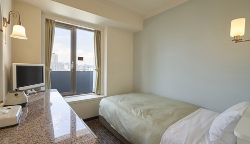Single Room, Smoking