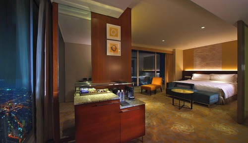 Premium Room, 1 King Bed, City View (Corner)