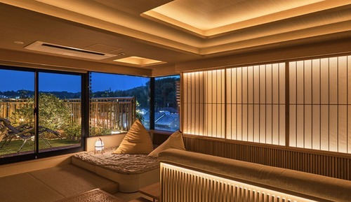 Deluxe Room, Balcony, Mountain View (with Panoramic Bath Room)