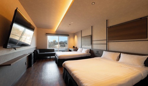 Quadruple Room, 2 Double Beds, Non Smoking