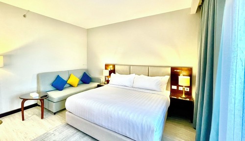 Deluxe Double or Twin Room, Pool View
