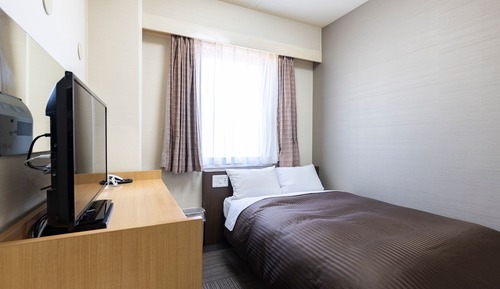 Single Room, Smoking