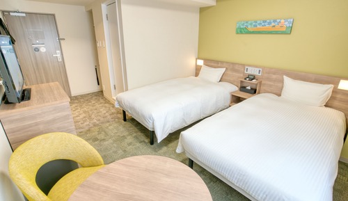 Standard Twin Room, Smoking