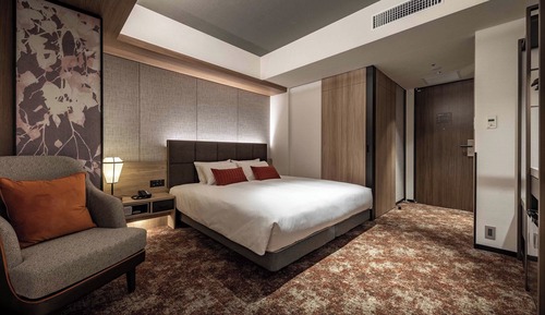 King Bed Room