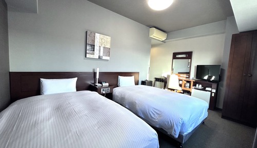 Twin Room, Smoking Heated Tobacco Only