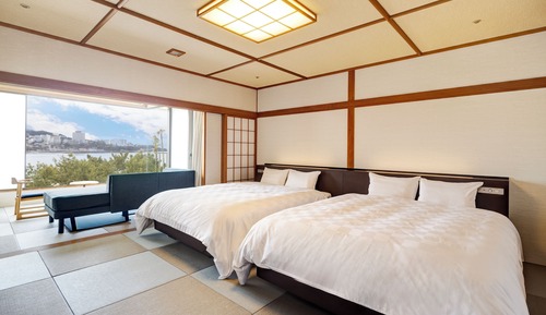 Superior Japanese Room with Twin Beds with Ocean View - Non-Smoking