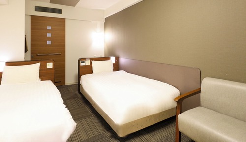 Twin Room, Smoking, No Housekeeping