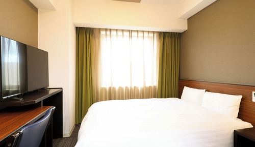 Double Room, Smoking, No Housekeeping