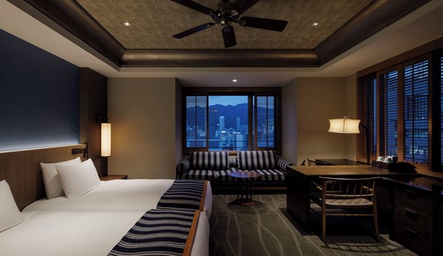 Club Deluxe Twin, Non Smoking, City Side, with Club Lounge access