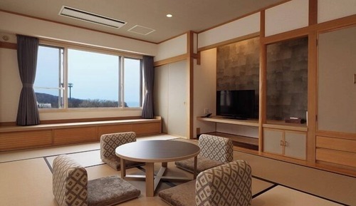 Natural Japanese Style Room