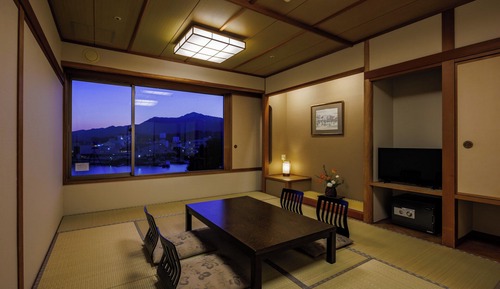 Japanese Style Room with Bathroom