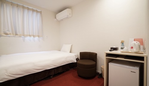 Female Only Room, Non Smoking