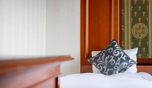 Twin Room, Non Smoking (Hollywood bed)