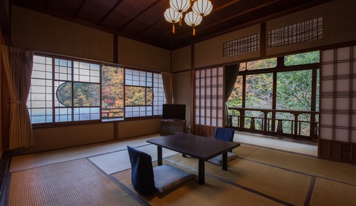 Sakura 5