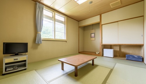 Japanese Style Room, Shared Bathroom