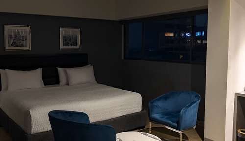 Suite, 1 King Bed, Accessible, Jetted Tub