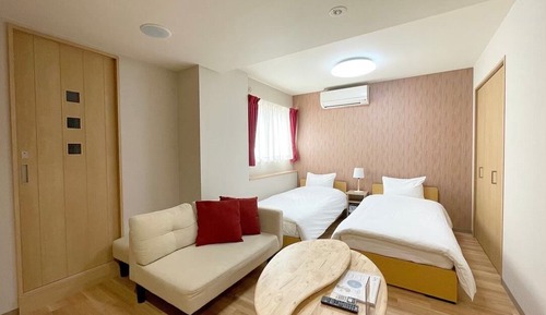 Standard Twin Room
