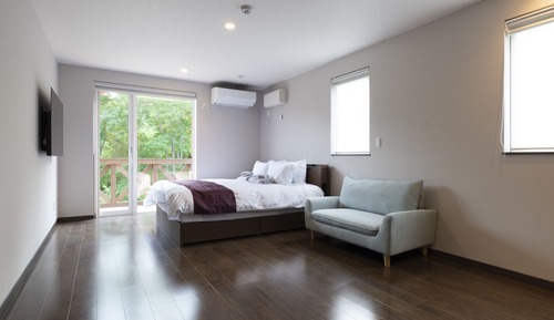 House, 5 Bedrooms, Mountain View