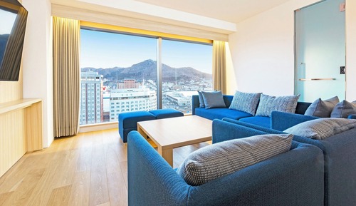 Family Suite with Hot Bath, Non Smoking