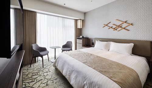 Moderate Double Room with King Bed