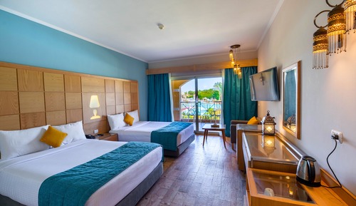 Superior Room, Pool View