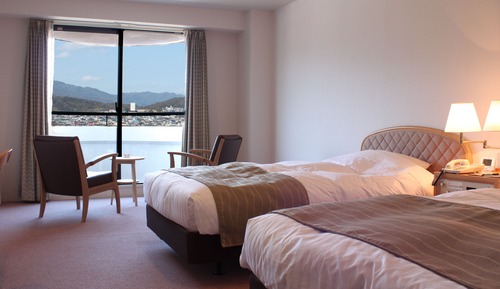 Twin Room, Non Smoking, Mountain View