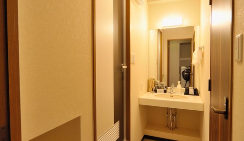 Deluxe Twin Room (2 Semi Double Room + Sofa), Non Smoking (30sqm)