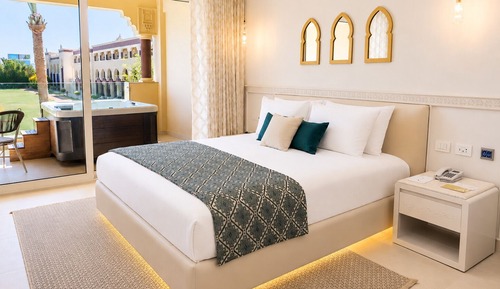 Deluxe Jacuzzi Room