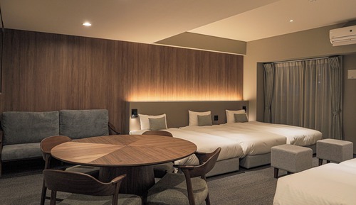 Deluxe Studio Suite