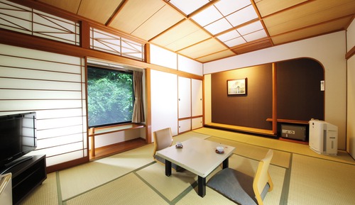 Standard Japanese-Style-Room with 10 Tatami mats - Shared Bathroom - Non-Smoking