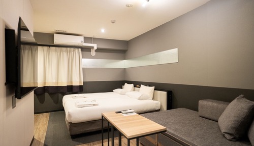 Hollywood Twin Room, Non Smoking 22square meters