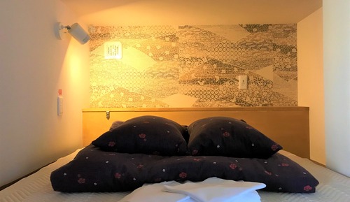 Private Use 6 Double-size Cabin Bed Dormitory with Shared Bathroom