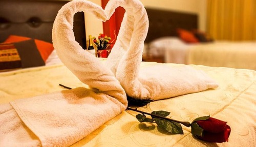 Deluxe Double Room, Bathtub