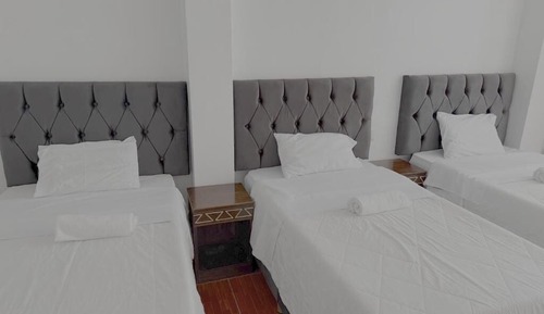 Quadruple Room, Mountain View
