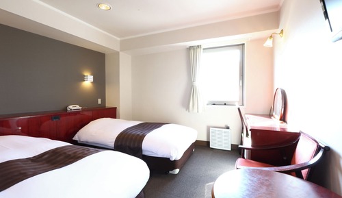 Basic Twin Room, City View