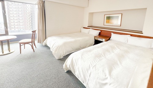 Triple Room