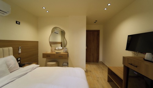 Deluxe Single Room