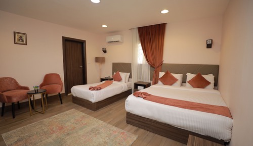 Triple Room