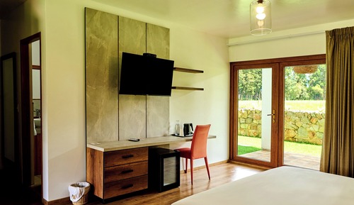Superior Room, 1 King Bed