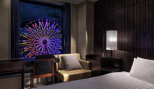Double Room, Smoking, City View