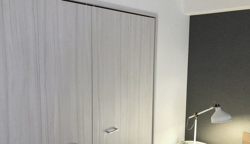 Sleek & Spacious 1BR Home in Ningyocho