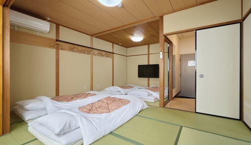 Japanese-Western Room S