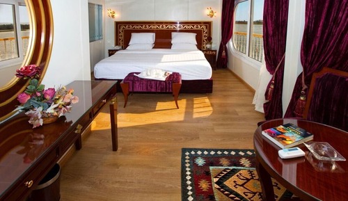 Deluxe Studio, River View