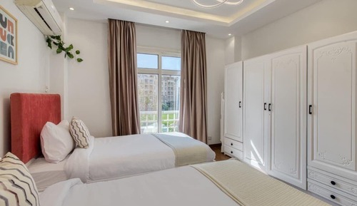 Deluxe Apartment, Garden View